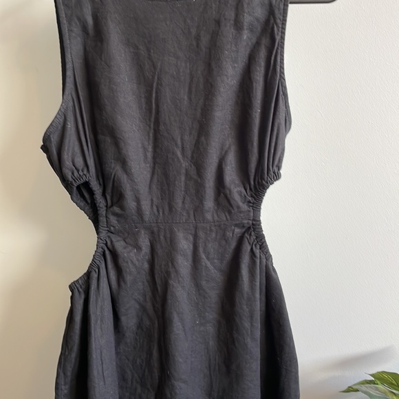 Black cut out dress - size small - Picture 4 of 7